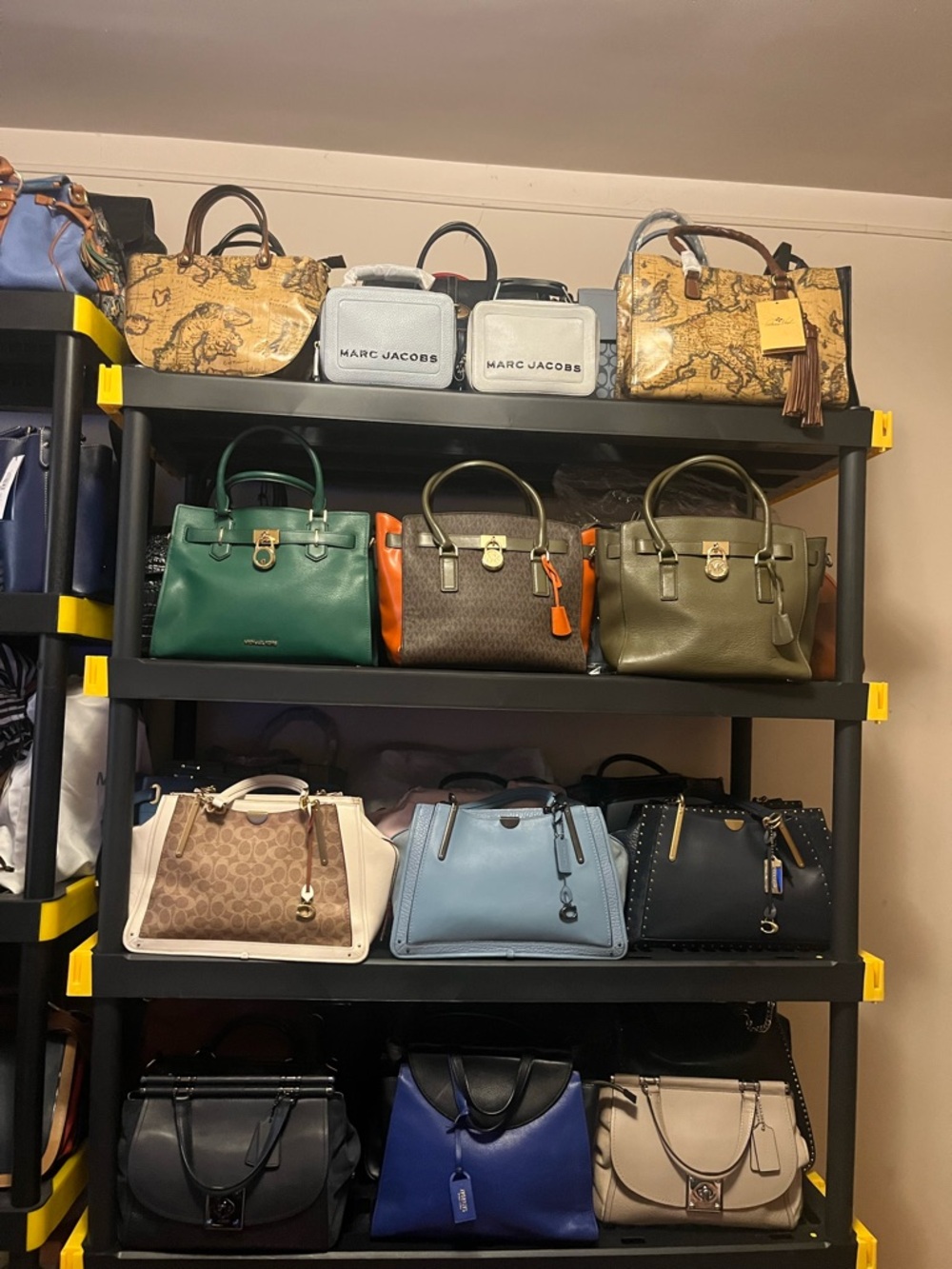 Handbags For Sale Live Auction  May 3 6:00 pm